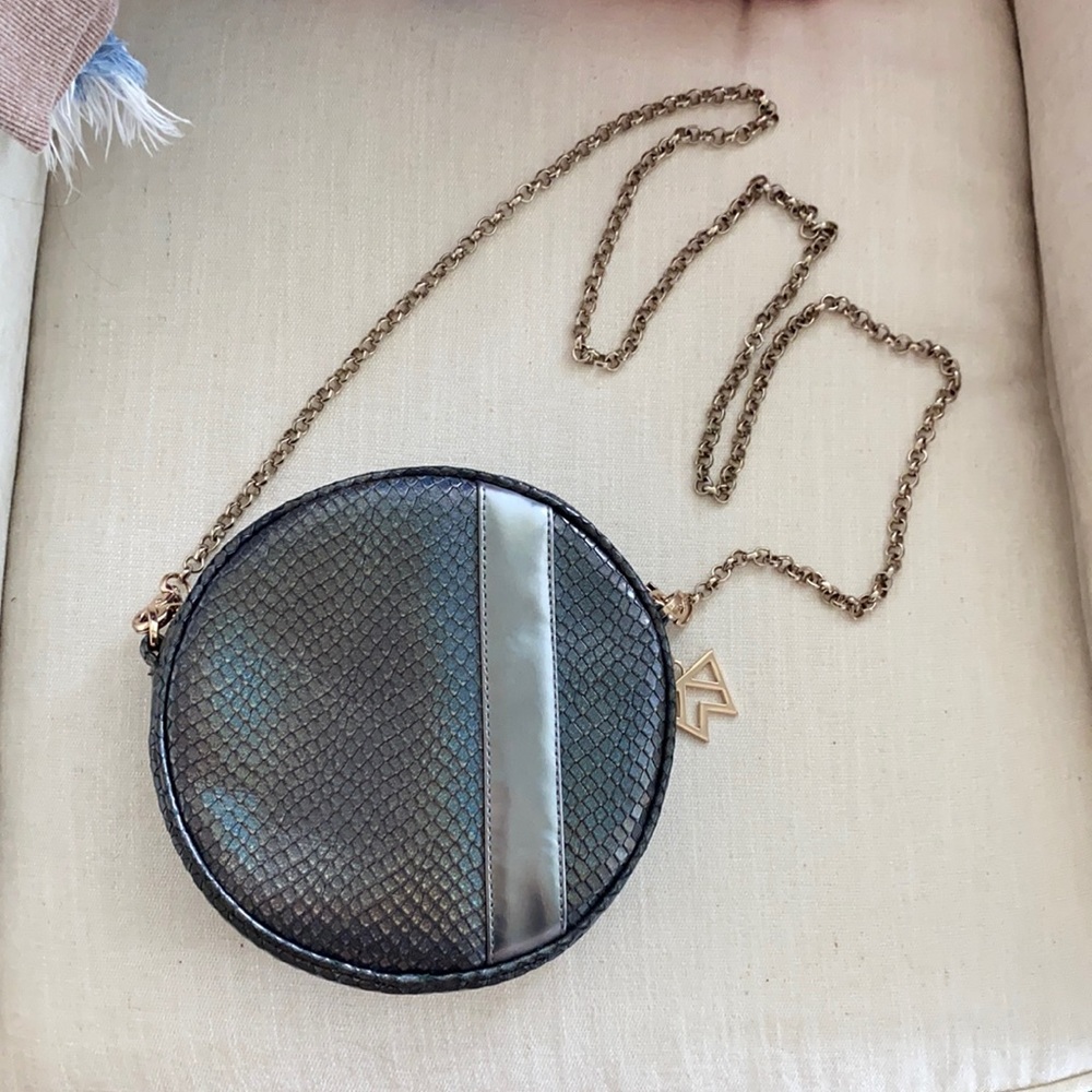 Kelly Wynne Halo Purse